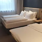 Express - Hotel 3*