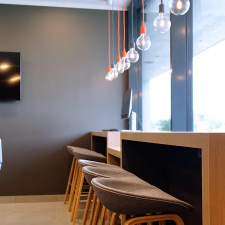 卢斯特瑙智选假日酒店 酒店 卢斯特瑙